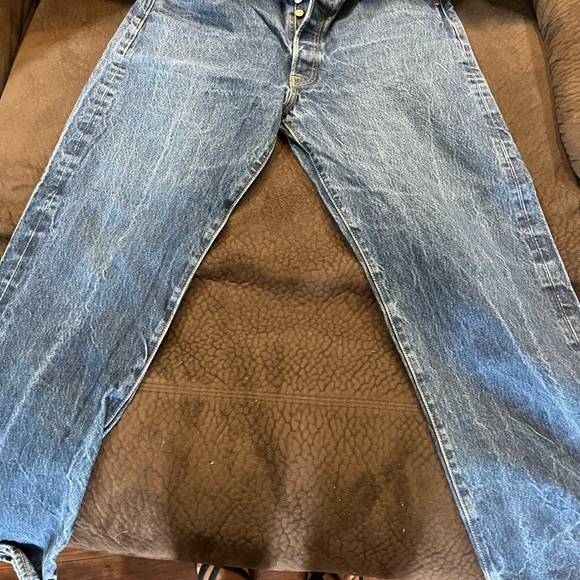 Levi's - Picture 3 of 5